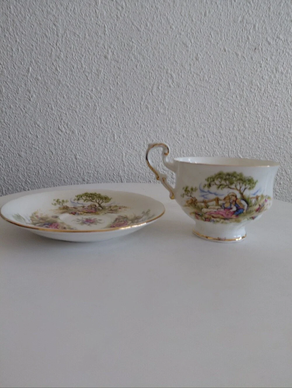 Vtg 1960s ROYAL CREST Fine Bone China FIRST LOVE Colonial Tea Cup&Saucer England